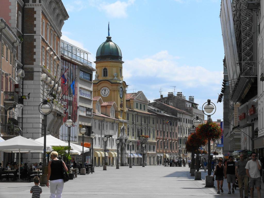 Liburana Apartment Rijeka Eksteriør bilde